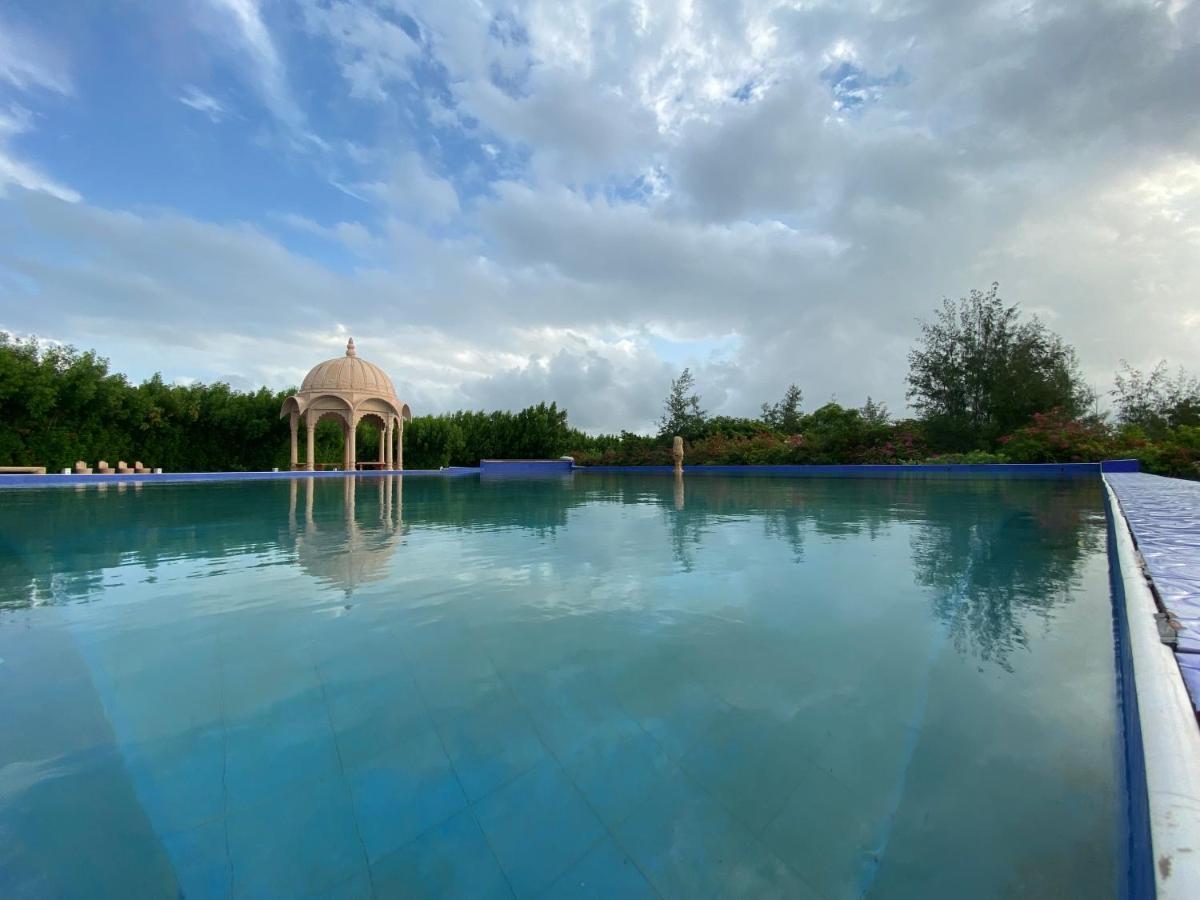 City The Village Beach Resort Laeja Εξωτερικό φωτογραφία