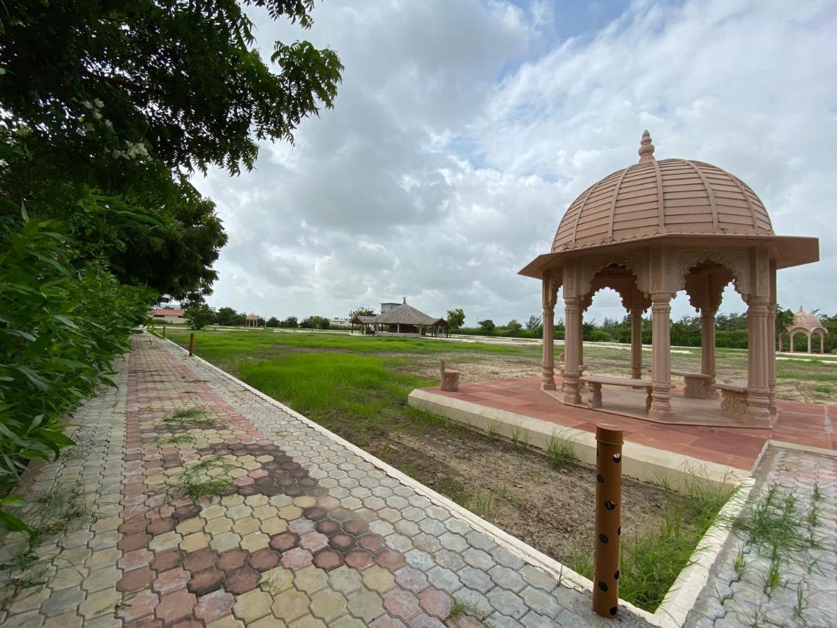 City The Village Beach Resort Laeja Εξωτερικό φωτογραφία